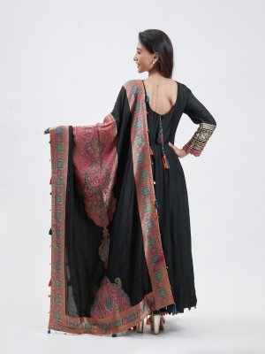 Black Chanderi Silk Straight Pant - image 4